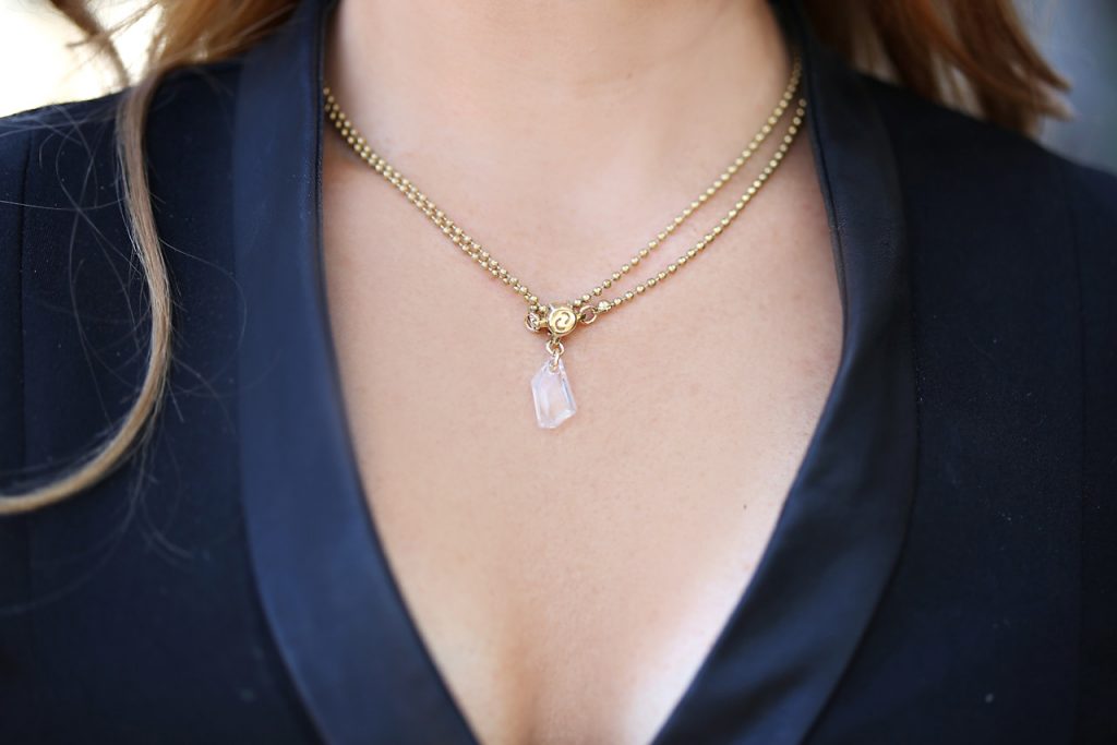 Hilary Kennedy Blog: // Uno Magnetic Gold Necklace & Swarovski Crystal Charm