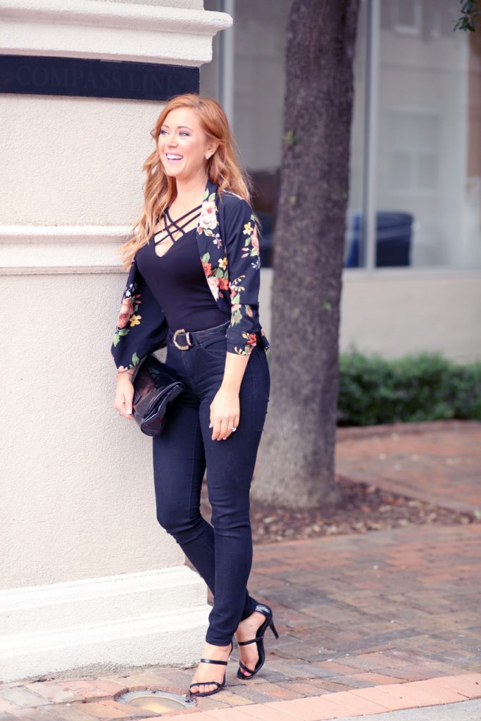Hilary Kennedy Blog: // Floral Blazer + Lipault Black Clutch Bag